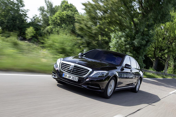 Mercedes-Benz S500 Intelligent Drive (Quelle: Daimler)