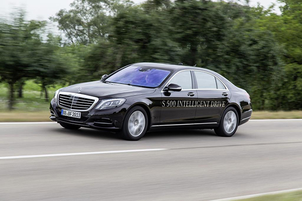 Mercedes-Benz S500 Intelligent Drive (Quelle: Daimler)