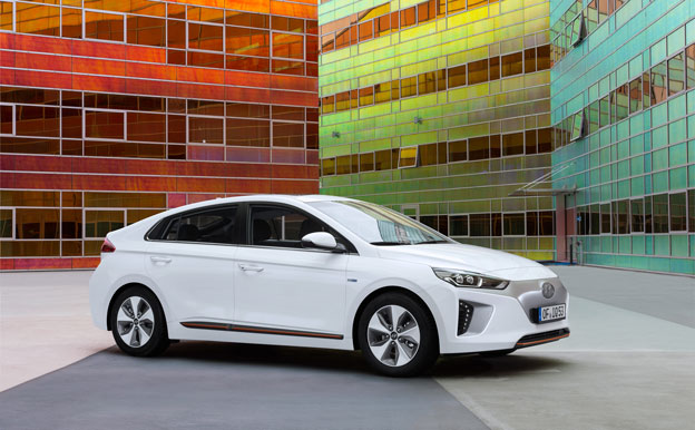 Hyundai IONIQ Electric Elektroauto Elektrofahrzeug