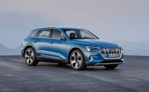 Audi e-tron Elektroauto Elektrofahrzeug