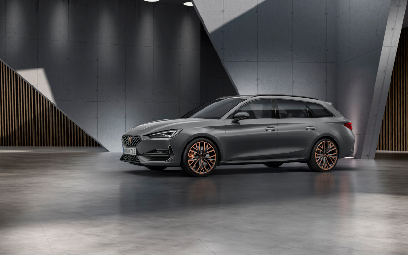Cupra Leon Sportstourer e-HYBRID Plug-in-Hybrid Plug-In-Hybridauto