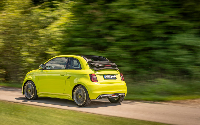 Abarth 500e Cabrio Elektroauto Elektro-Kleinstwagen Elektro-Cabrio