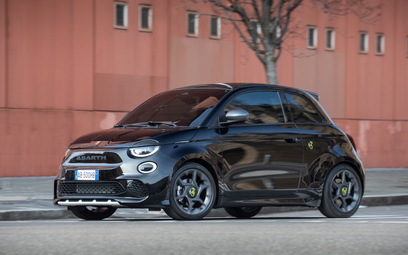 Abarth 500e Limousine Elektroauto Elektro-Kleinstwagen