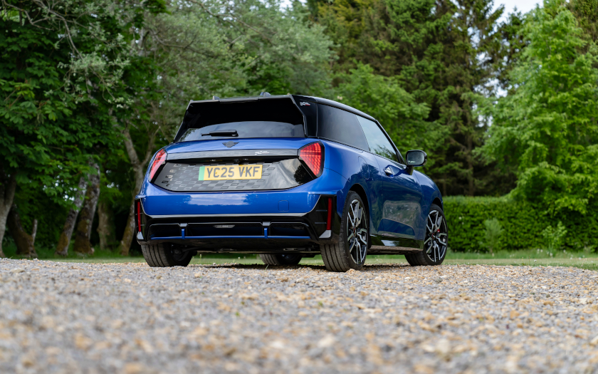 MINI John Cooper Works Electric Elektroauto Elektro-Kleinwagen